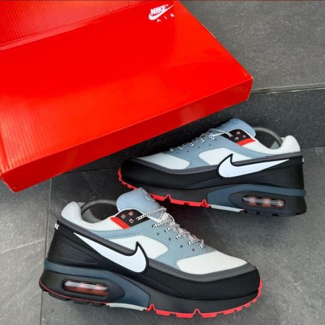 High Quality Men's Luxury Sneakers Classic !